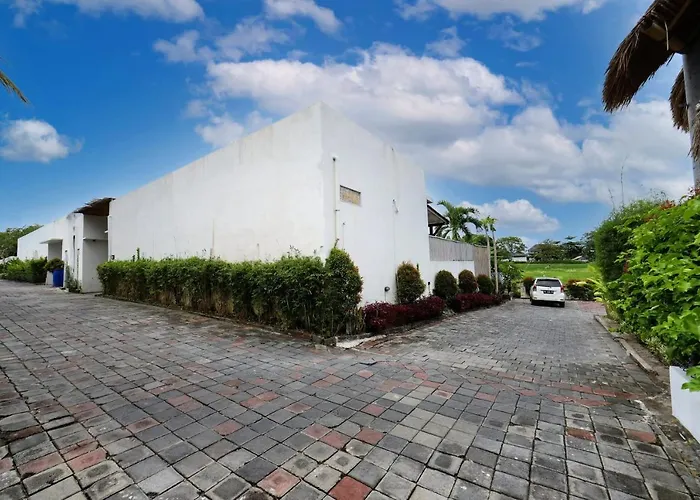 Bb Garden Villa *